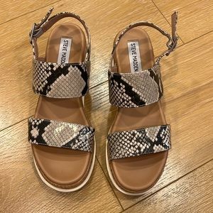 Steve Madden Snake Print Brenda Wedge Sandals 6.5